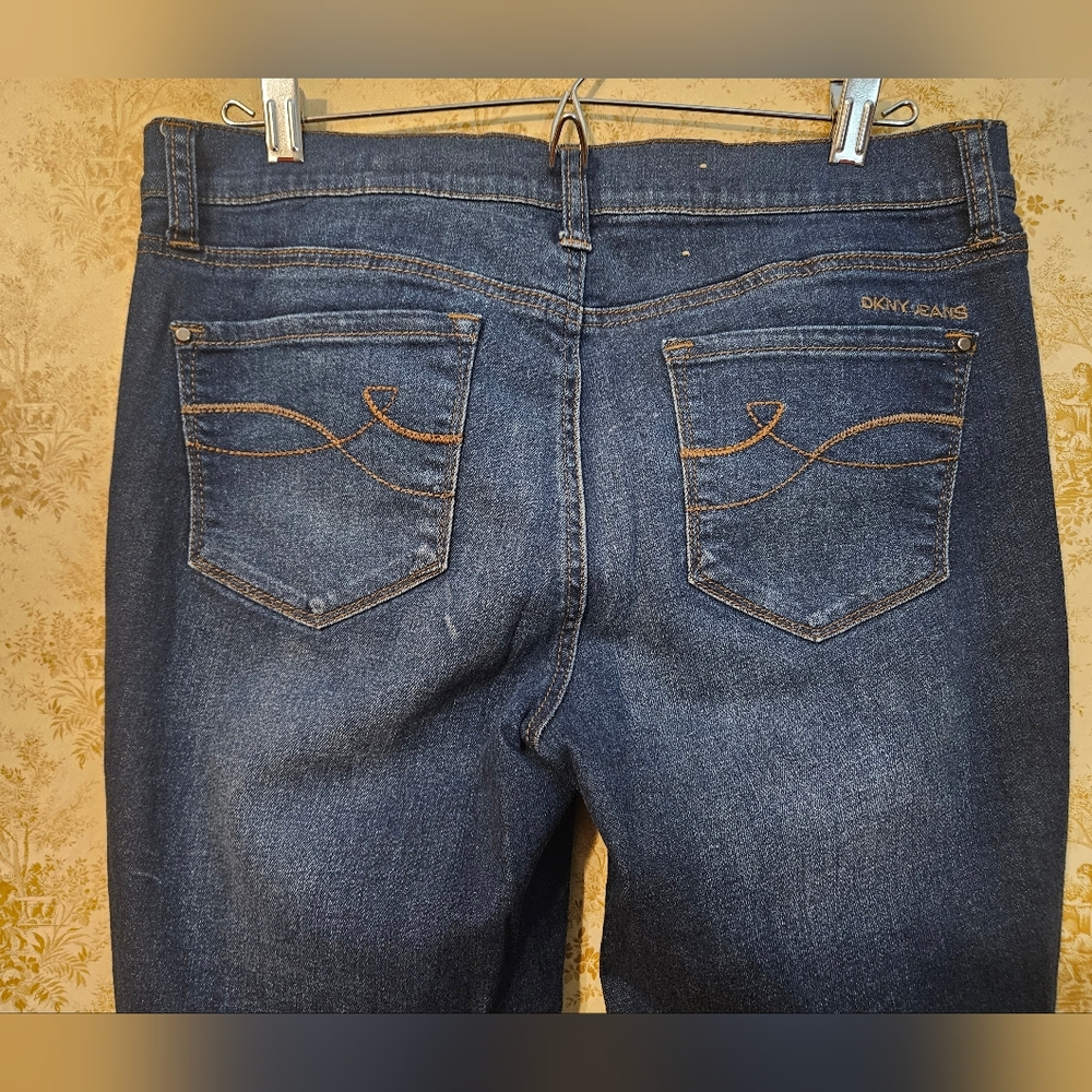 DKNY 6 Straight Leg Med-dark Jeans - Picture 6 of 10